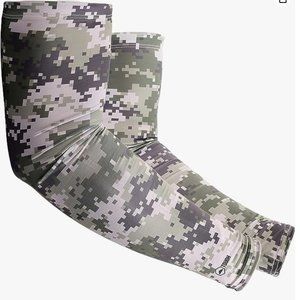 *NWT Tough Outdoors Sports Compression Arm Sleeves Camo baseball basketball